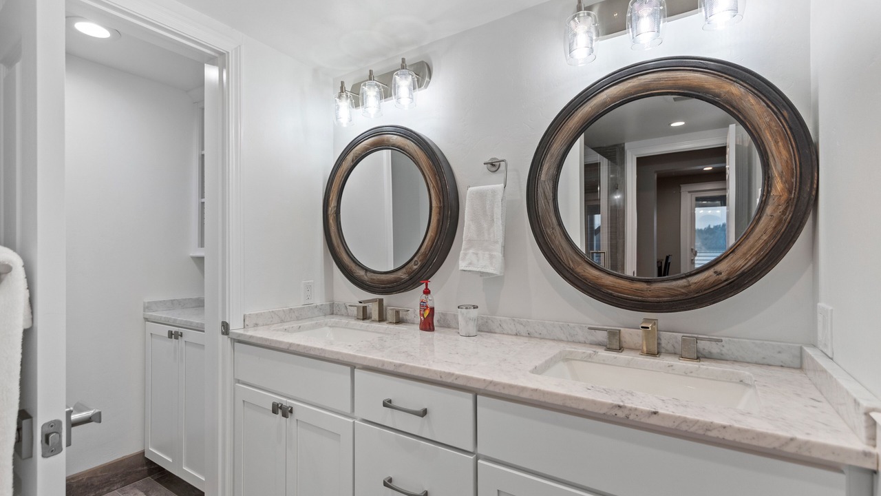 Photo of Bathroom in East Hope