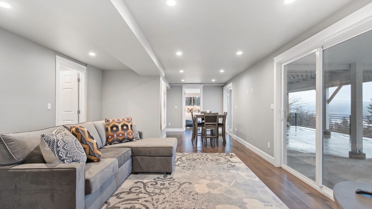 Photo of Livingroom in East Hope