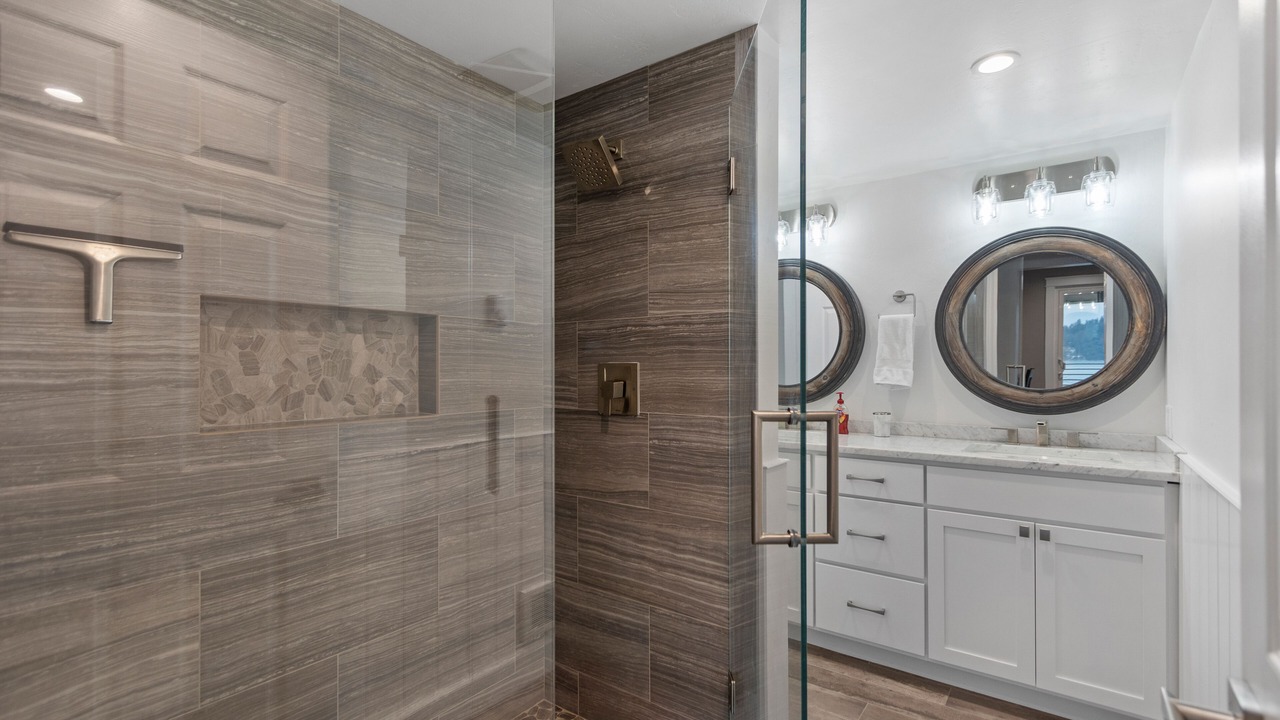 Photo of Bathroom in East Hope