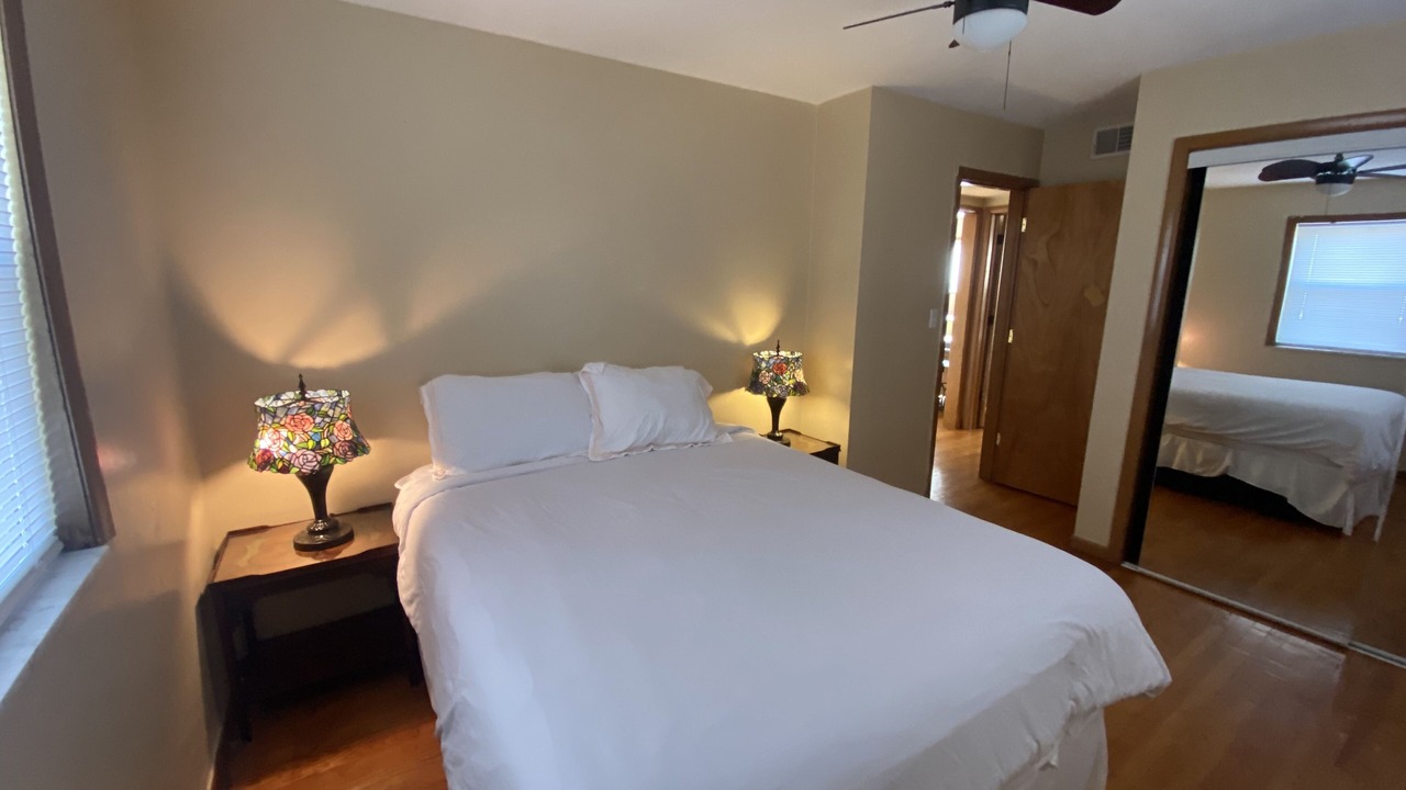Photo of Bedroom in Lawrence