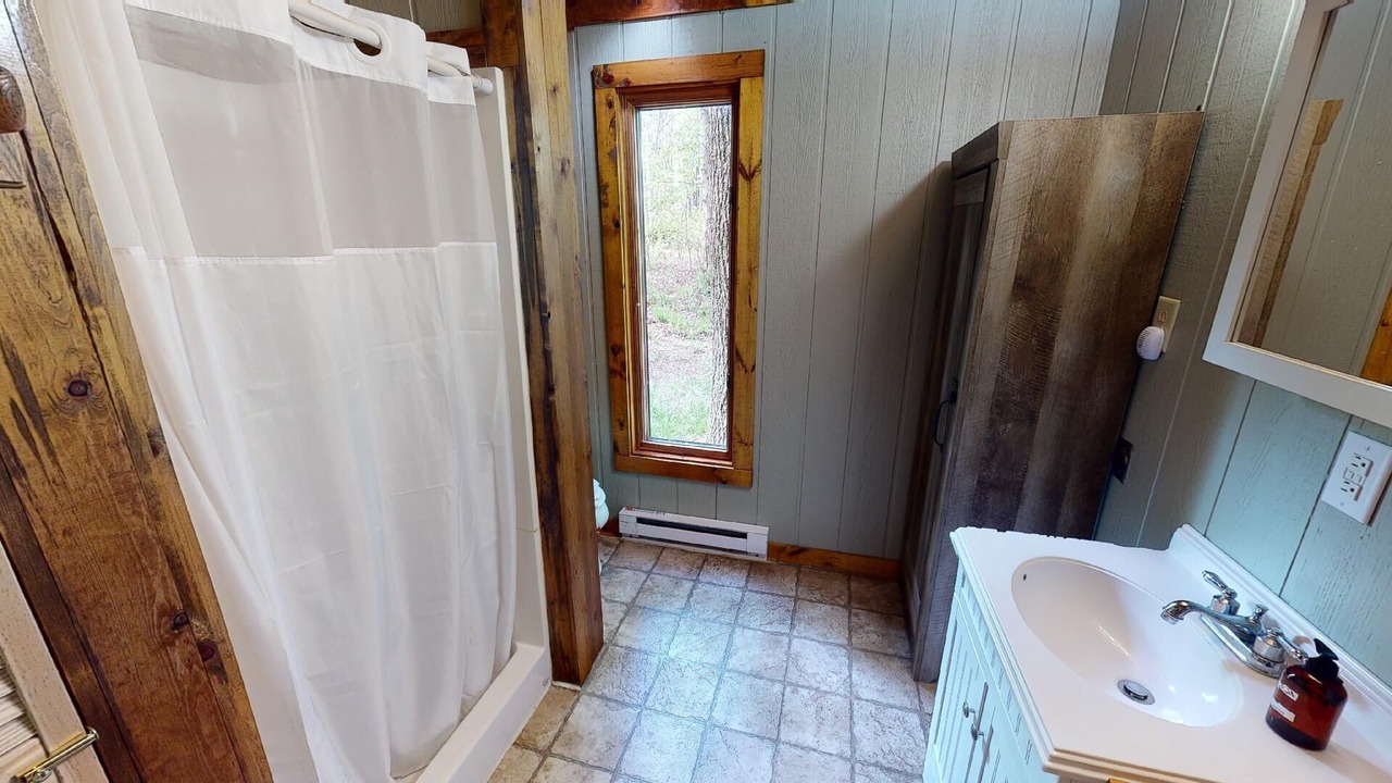Photo of Bathroom in Laurelville