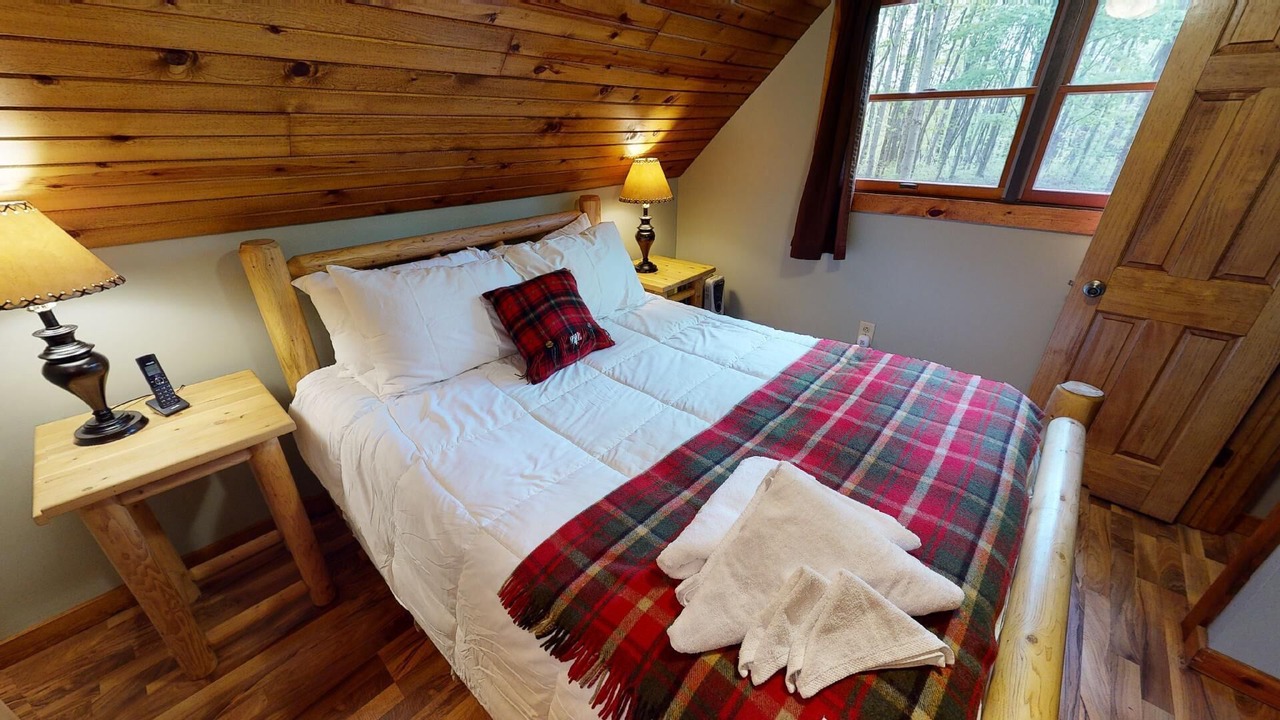 Photo of Bedroom in Laurelville