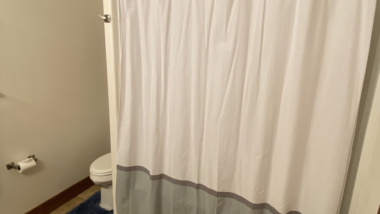 Photo of Bathroom in Gardiner