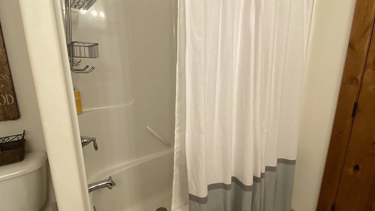 Photo of Bathroom in Gardiner