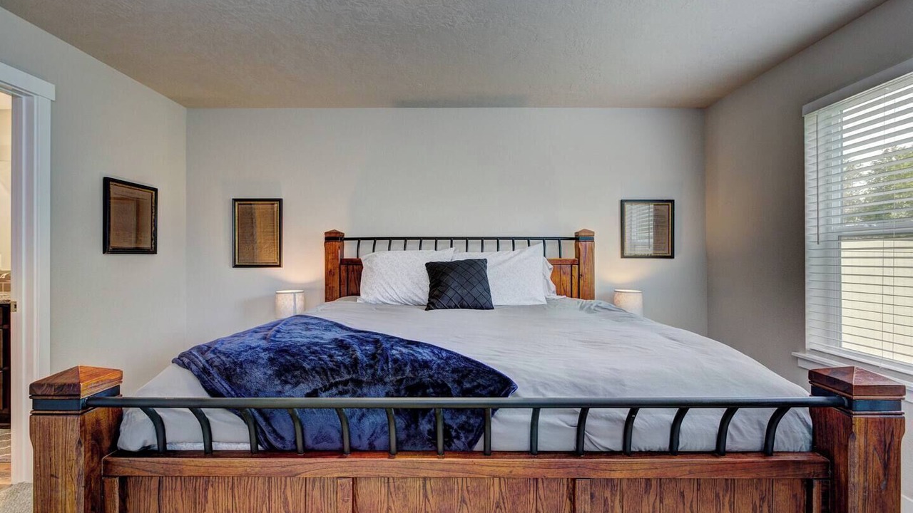 Photo of Bedroom in Nampa