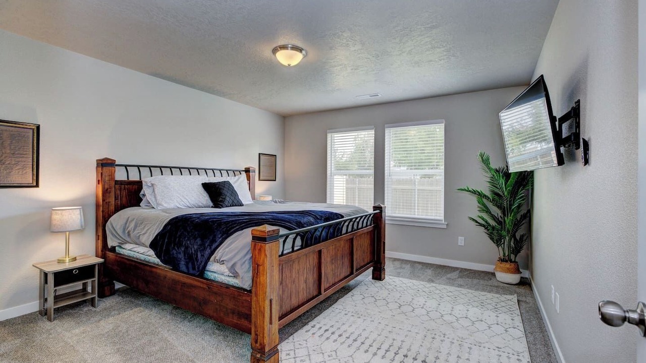 Photo of Bedroom in Nampa