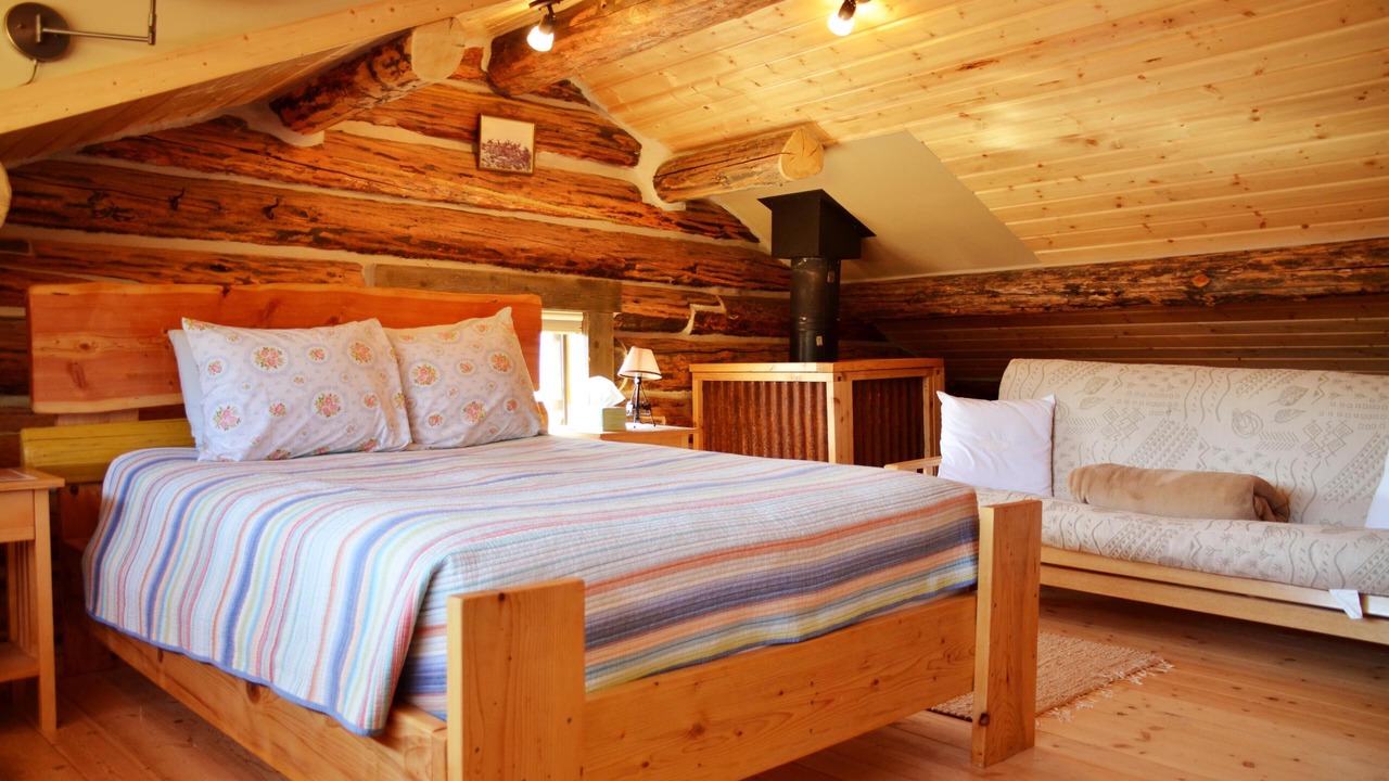 Photo of Bedroom in West Yellowstone