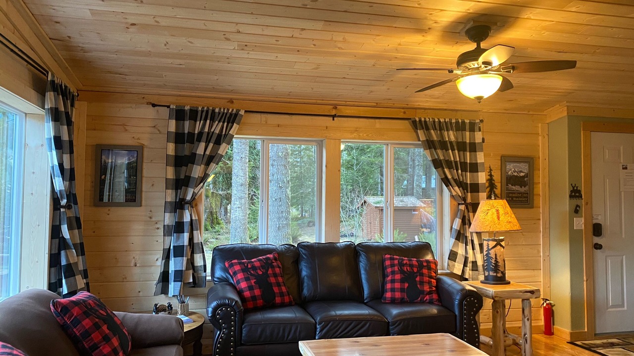 Photo of Livingroom in Ashford