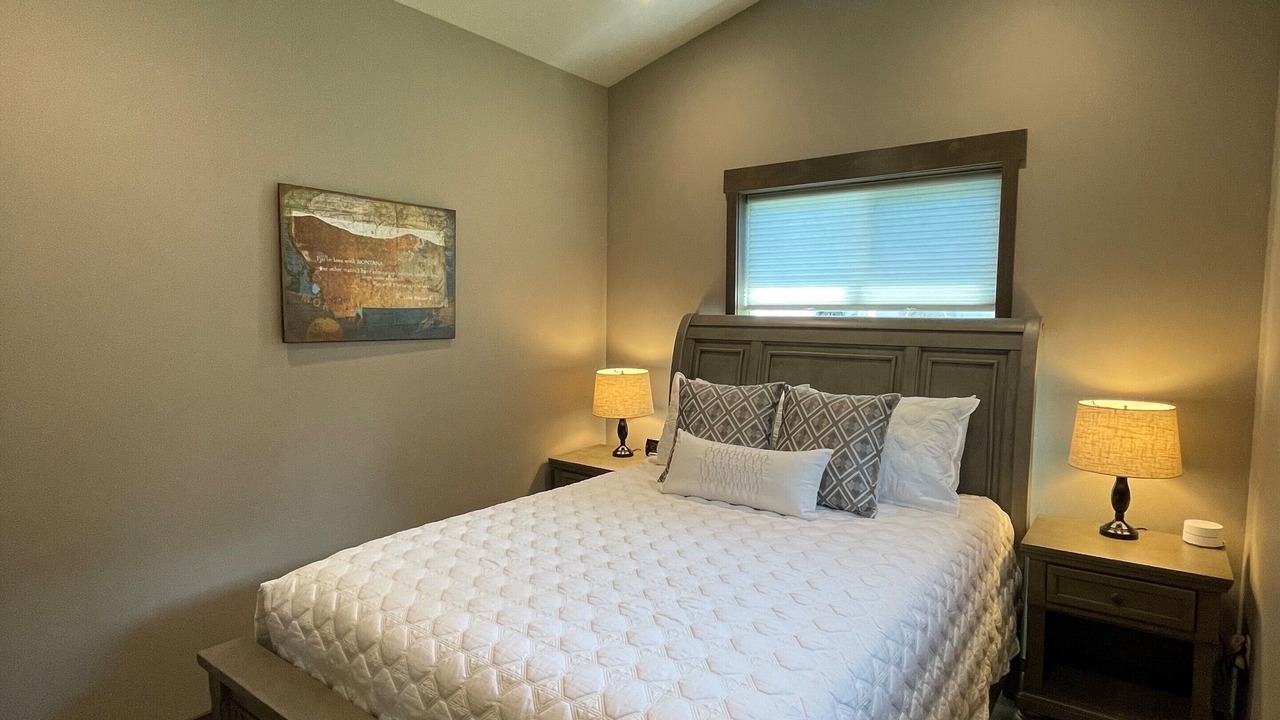 Photo of Bedroom in Northwest Montana - Glacier National Park