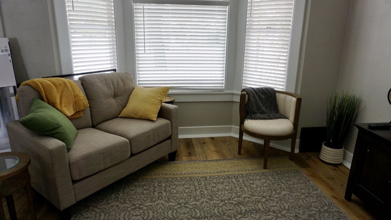 Photo of Livingroom in Riverfront