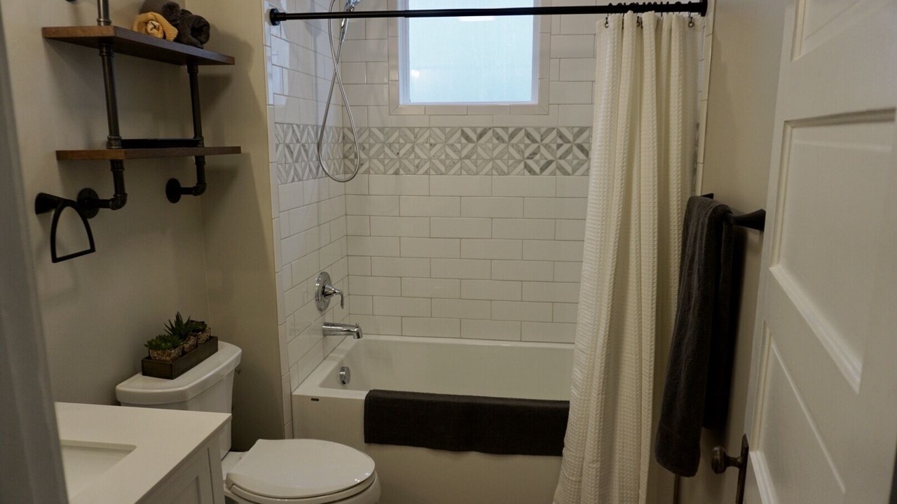 Photo of Bathroom in Riverfront