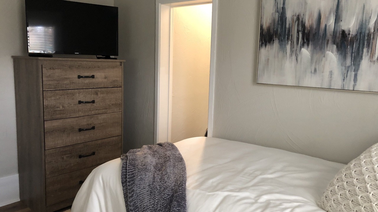 Photo of Bedroom in Riverfront