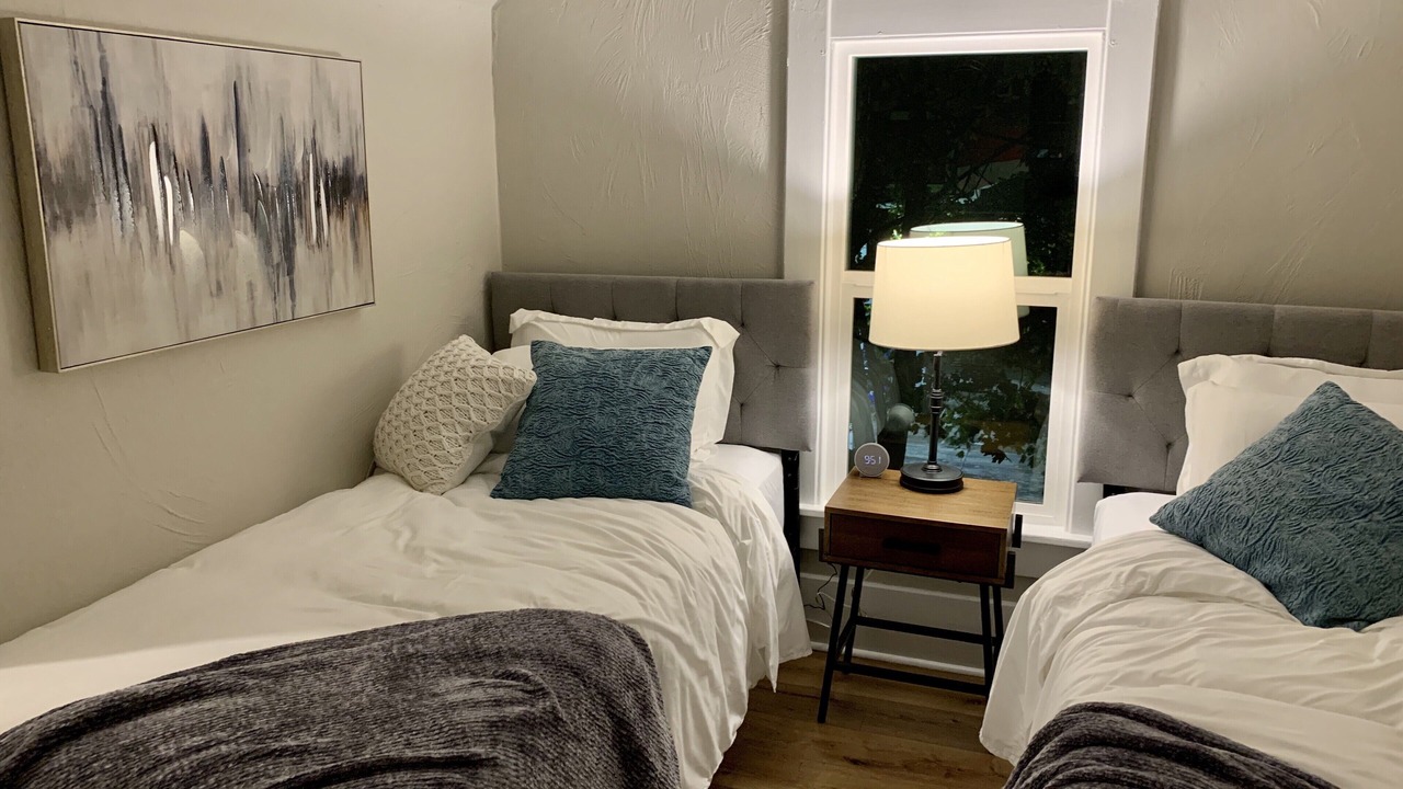 Photo of Bedroom in Riverfront