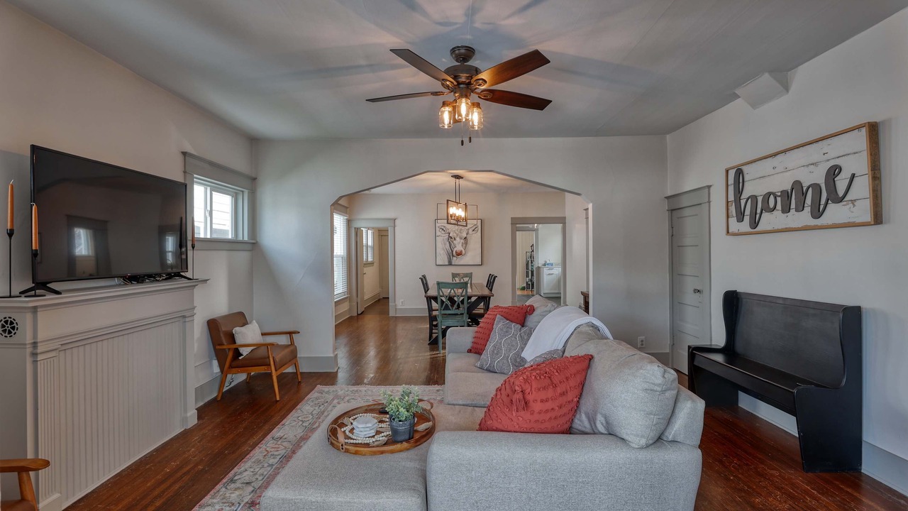 Photo of Livingroom in Sheridan