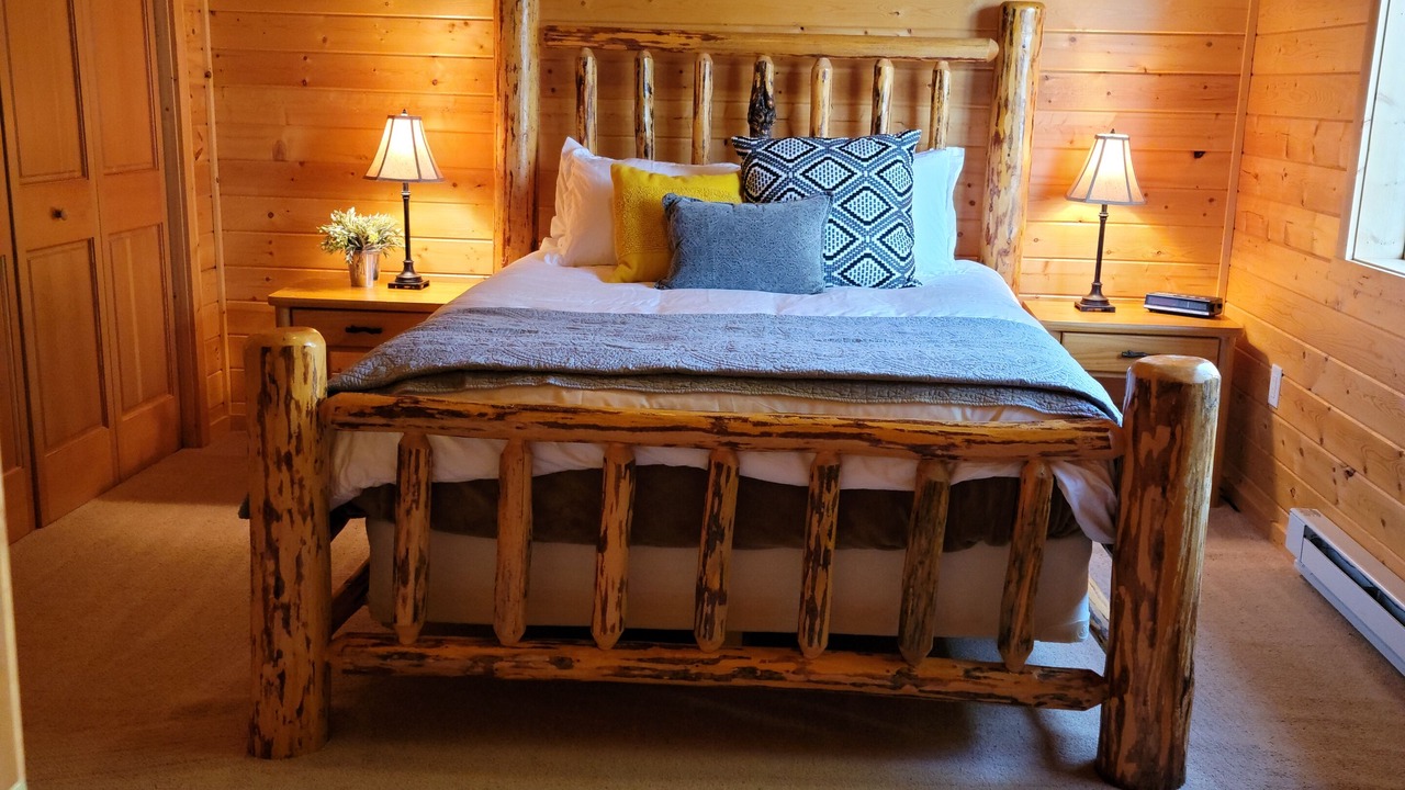 Photo of Bedroom in Island Park