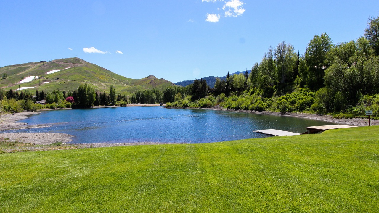 Photo of Outdoor in Elkhorn