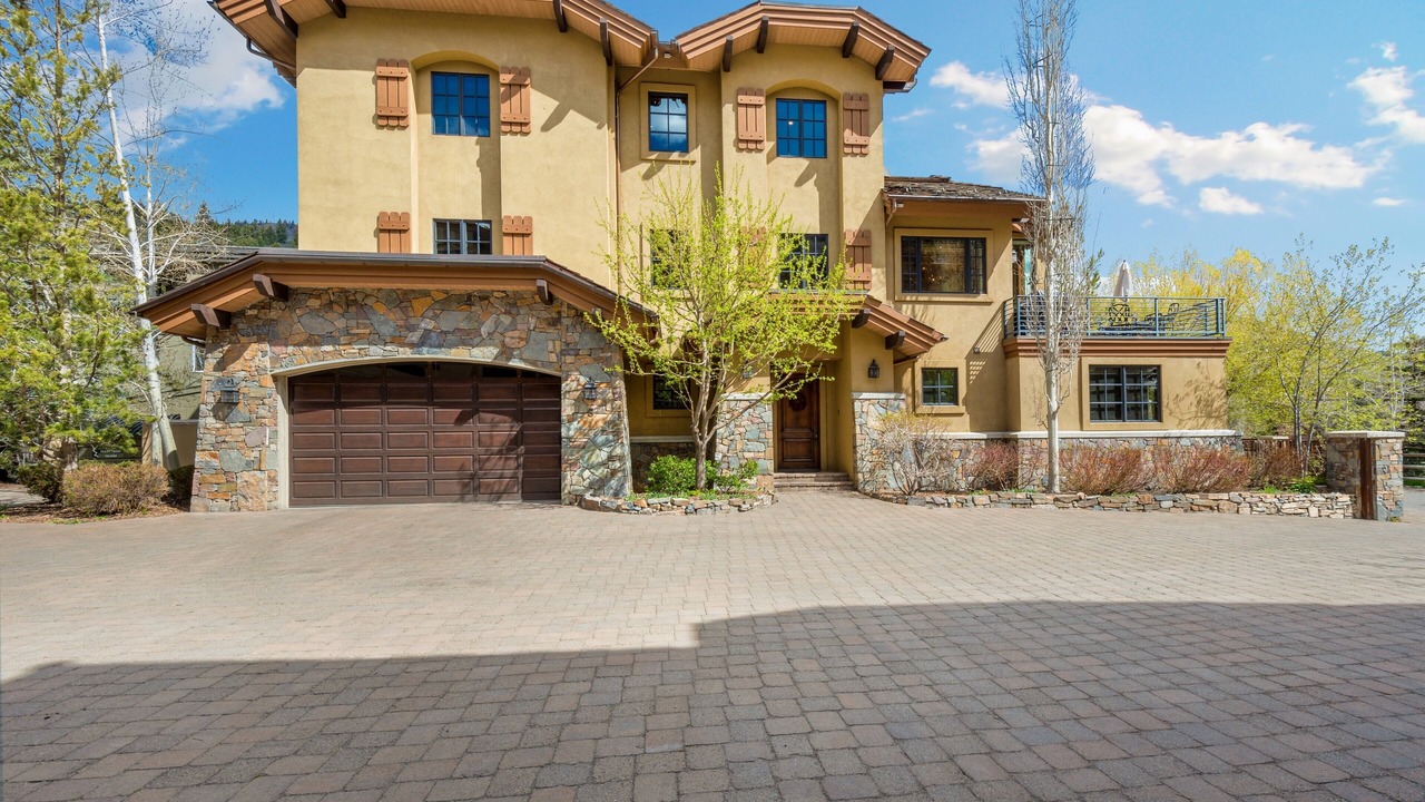 Photo of Outdoor in Warm Springs