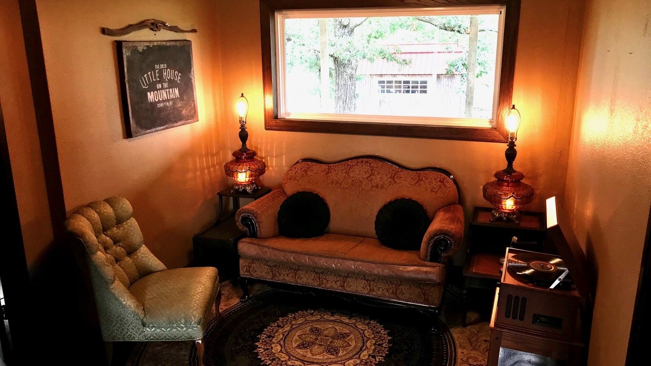 Photo of Bedroom in Compton