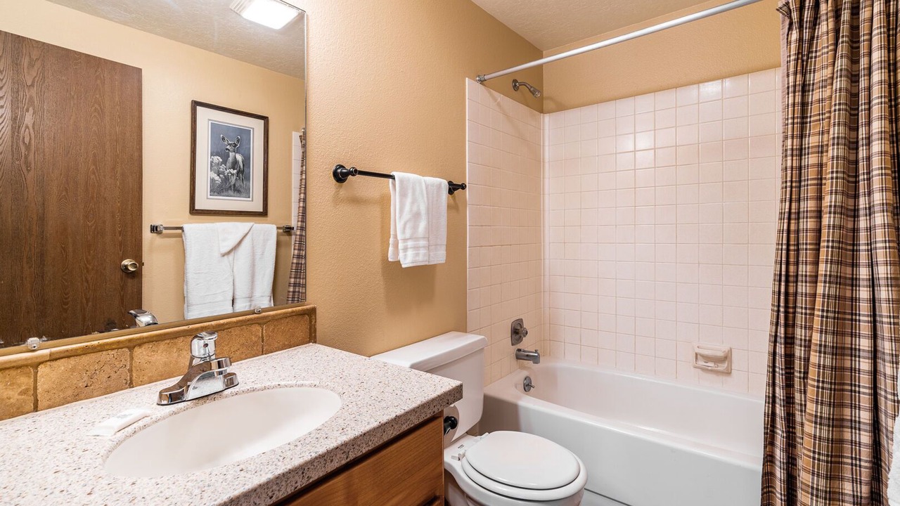 Photo of Bathroom in West Yellowstone
