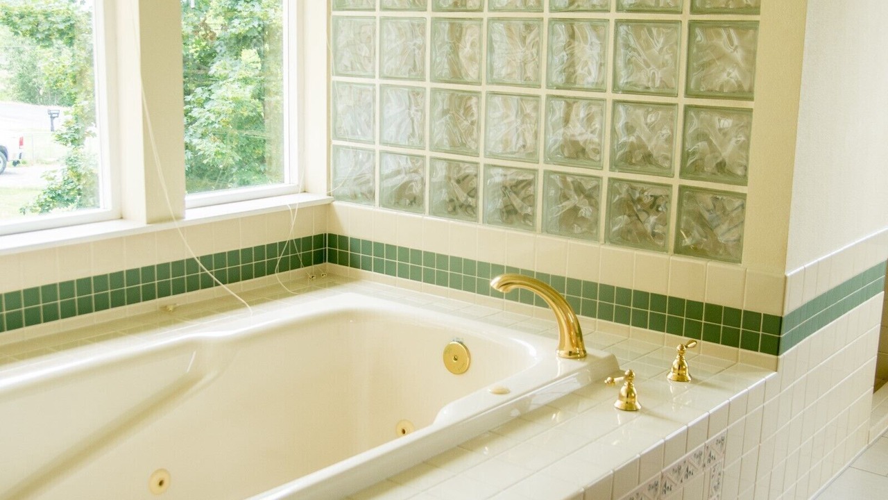 Photo of Bathroom in St. Maries