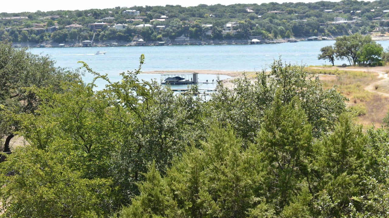 Photo of Others in Comanche Point At Point Venture