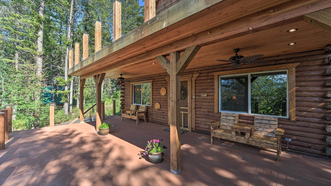 Photo of Patio Balcony in Alpine