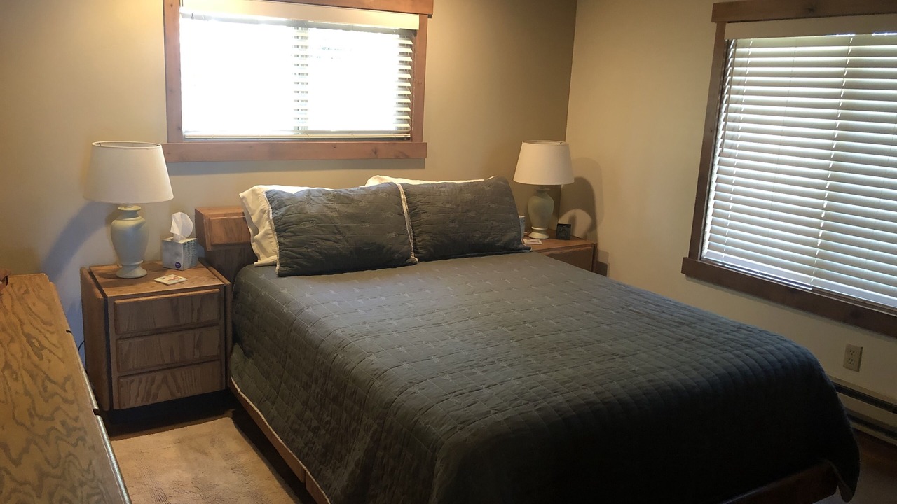 Photo of Bedroom in Hayden Lake