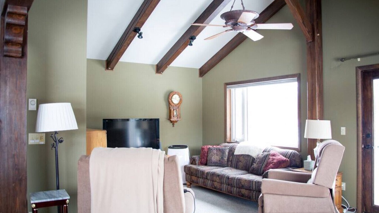 Photo of Livingroom in Four Corners