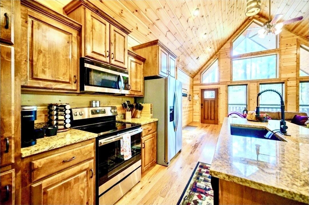 Photo of Bedroom in Broken Bow