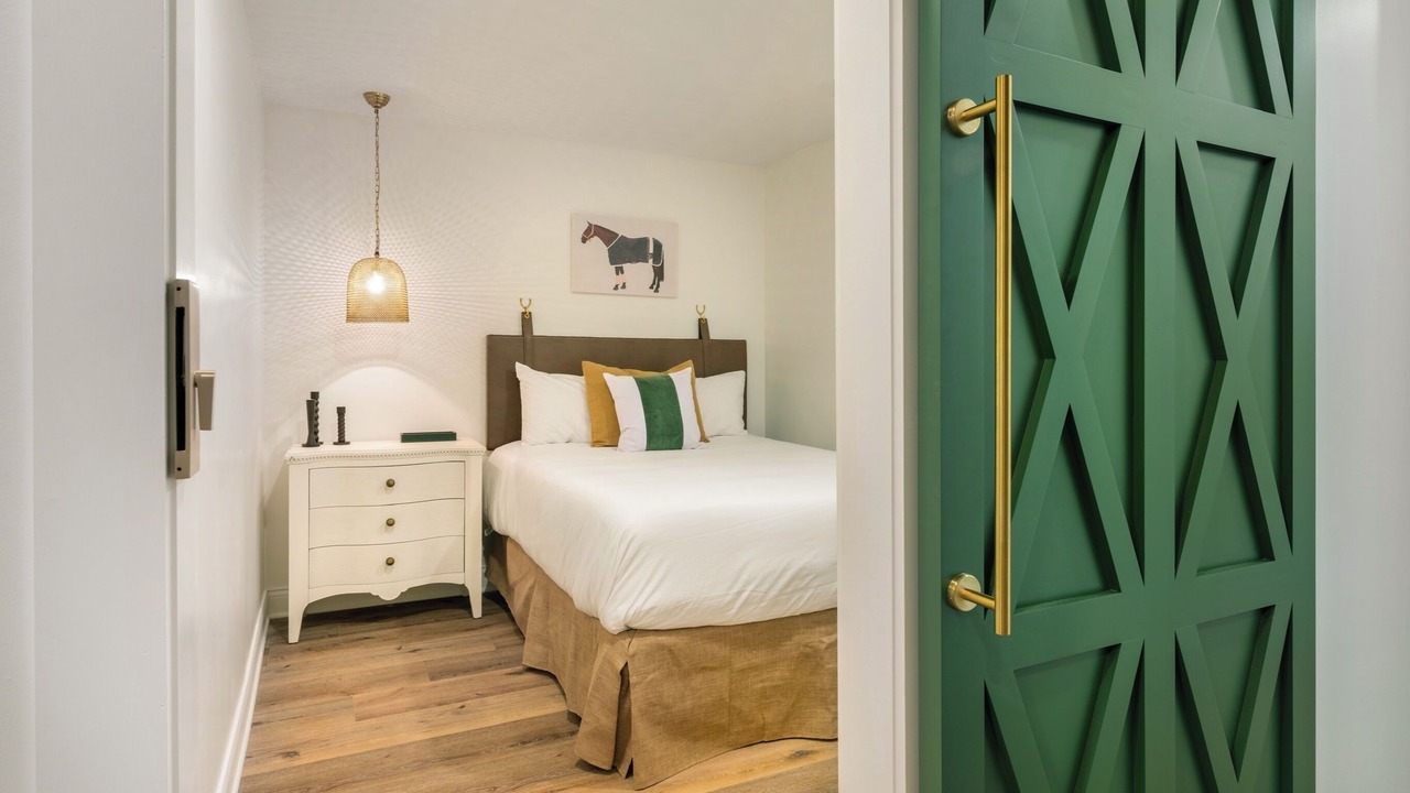 Photo of Bedroom in West Main Historic District