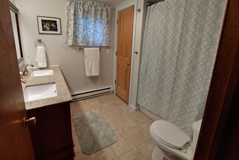 Photo of Bathroom in Twin Lakes