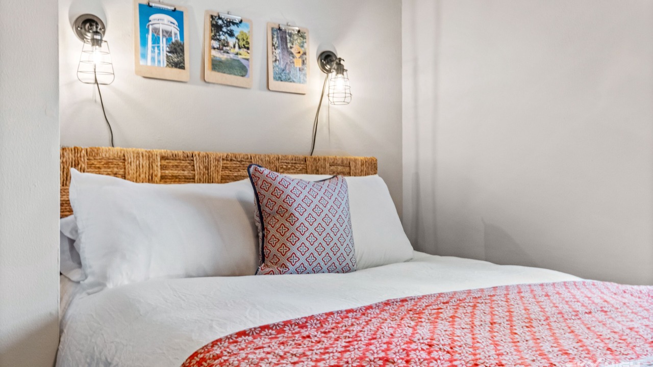Photo of Bedroom in Downtown