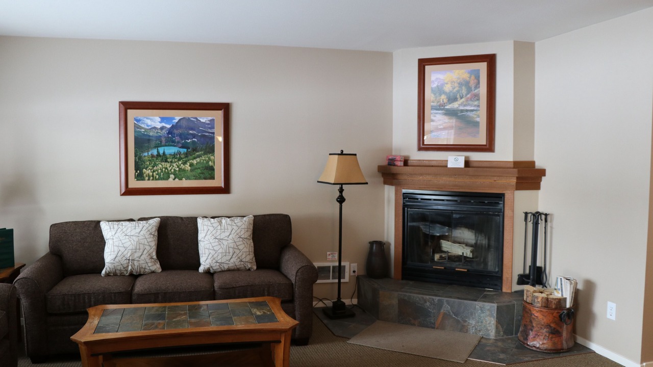 Photo of Livingroom in Columbia Falls