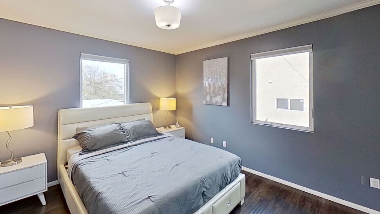Photo of Bedroom in NoHo Arts District