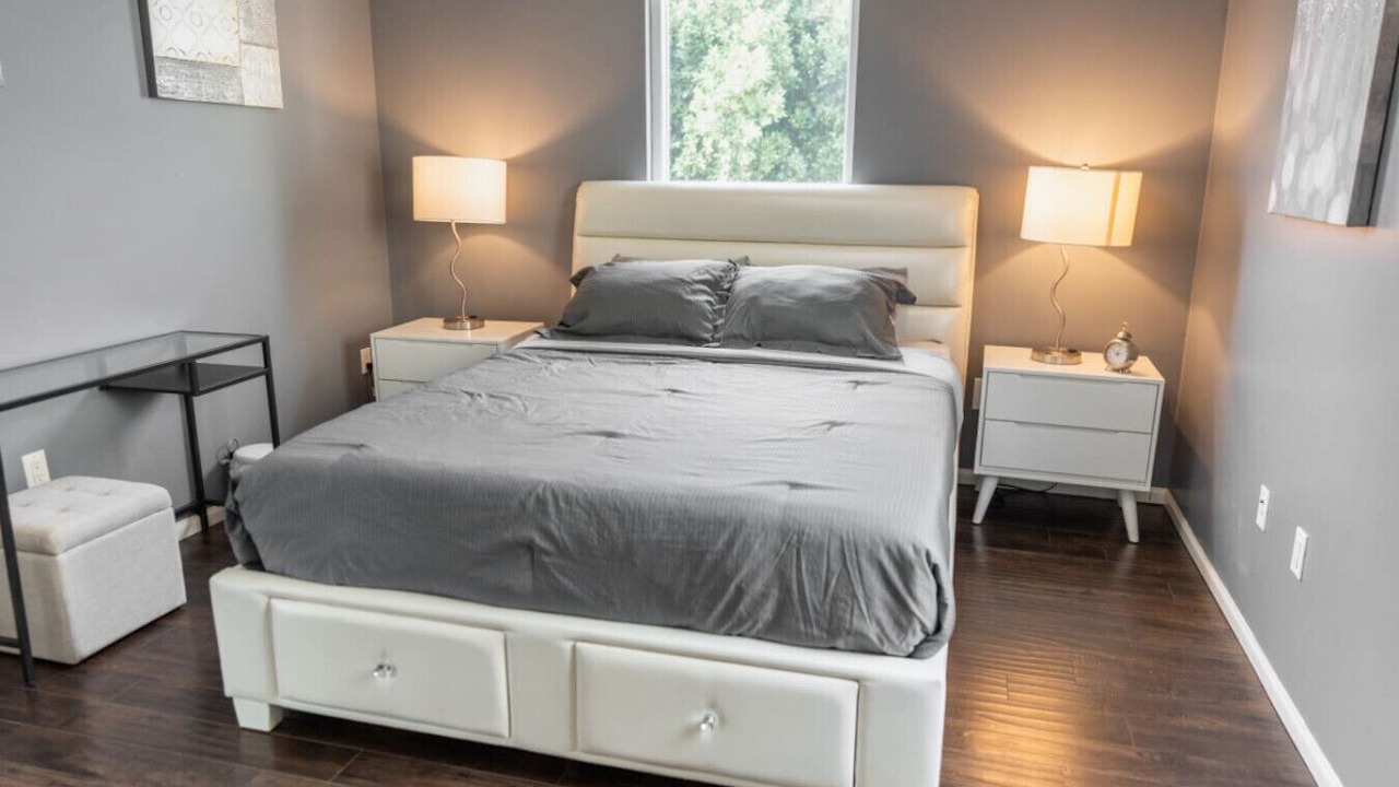 Photo of Bedroom in NoHo Arts District