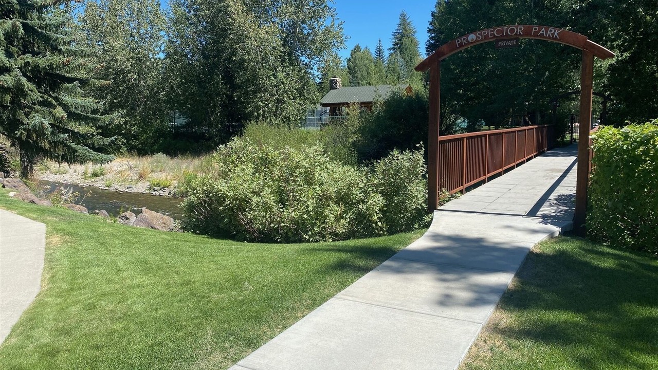 Photo of Outdoor in Warm Springs