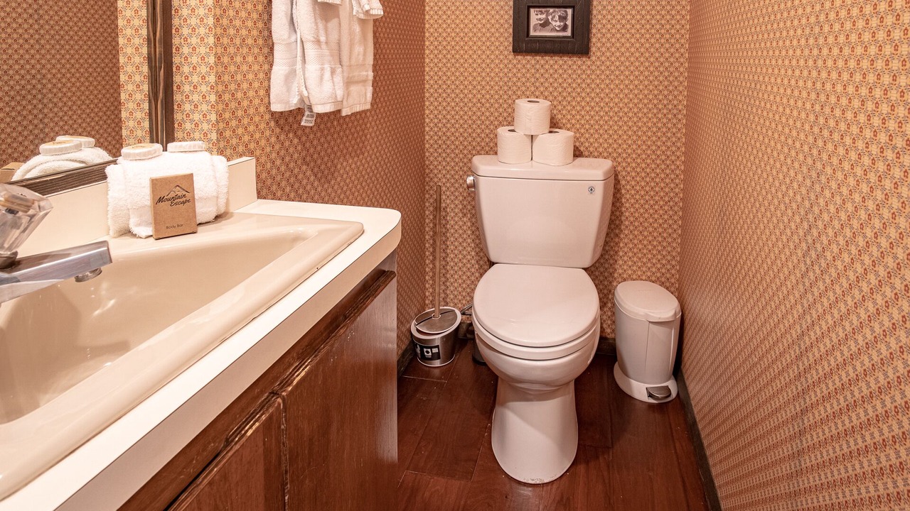 Photo of Bedroom in Warm Springs