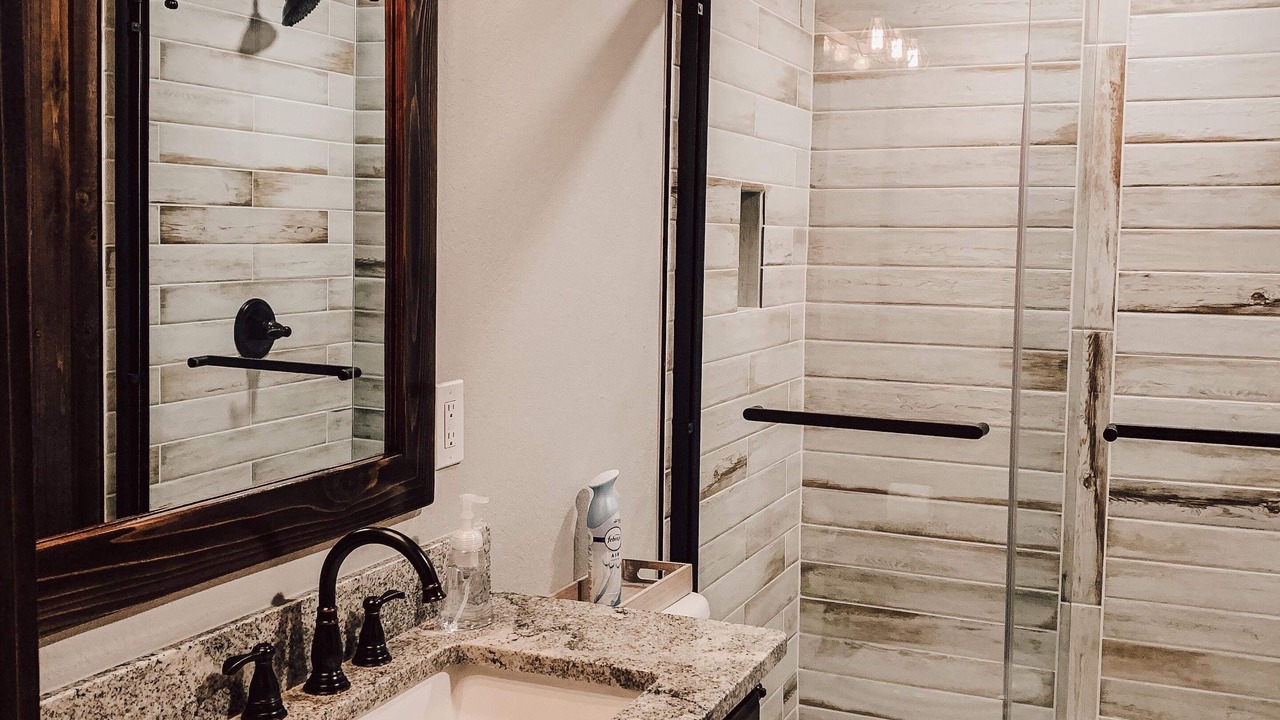 Photo of Bathroom in Sulphur