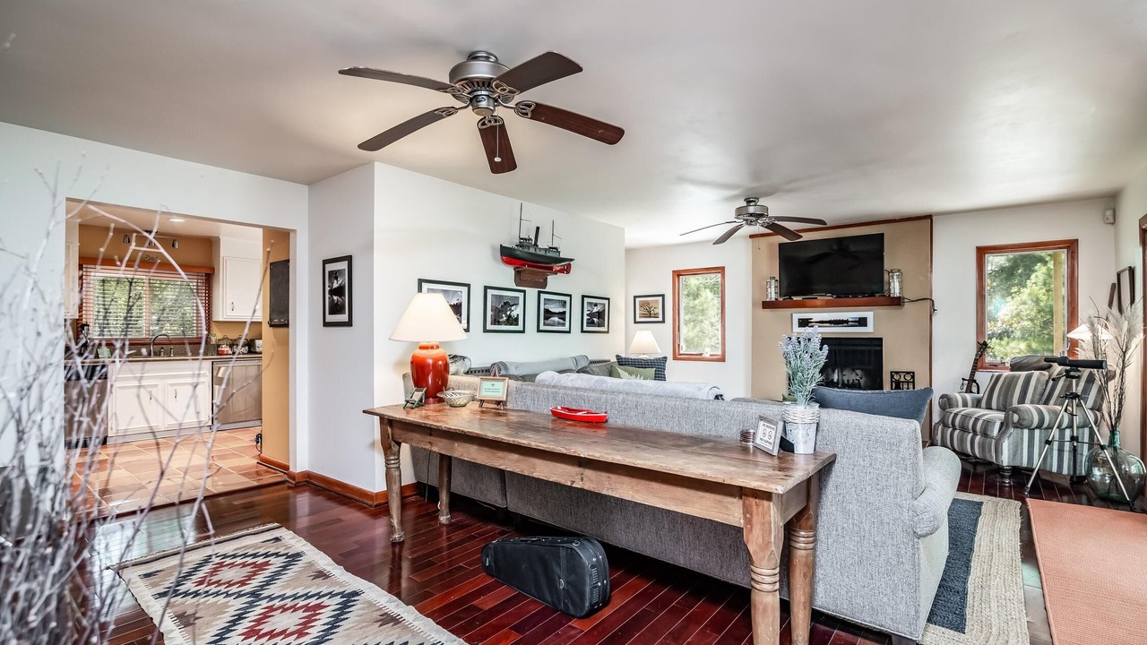 Photo of Livingroom in Georgetown