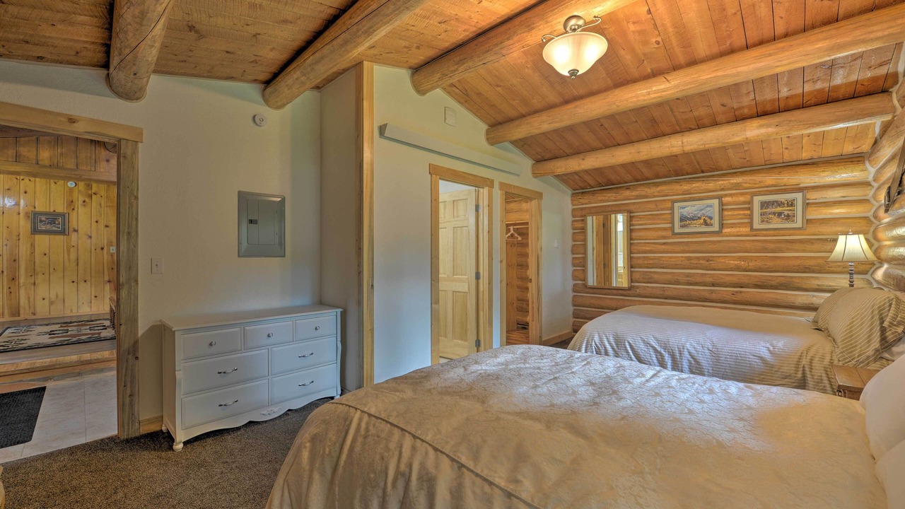 Photo of Bedroom in Pinedale