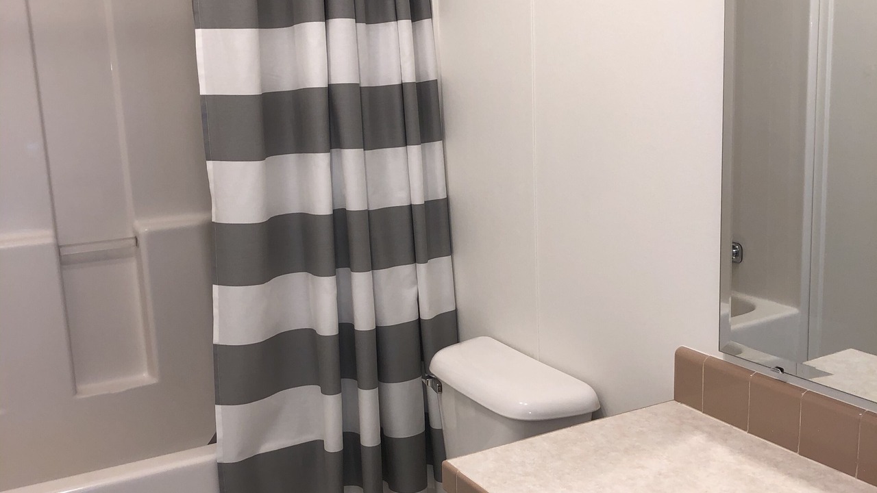 Photo of Bathroom in Gardiner