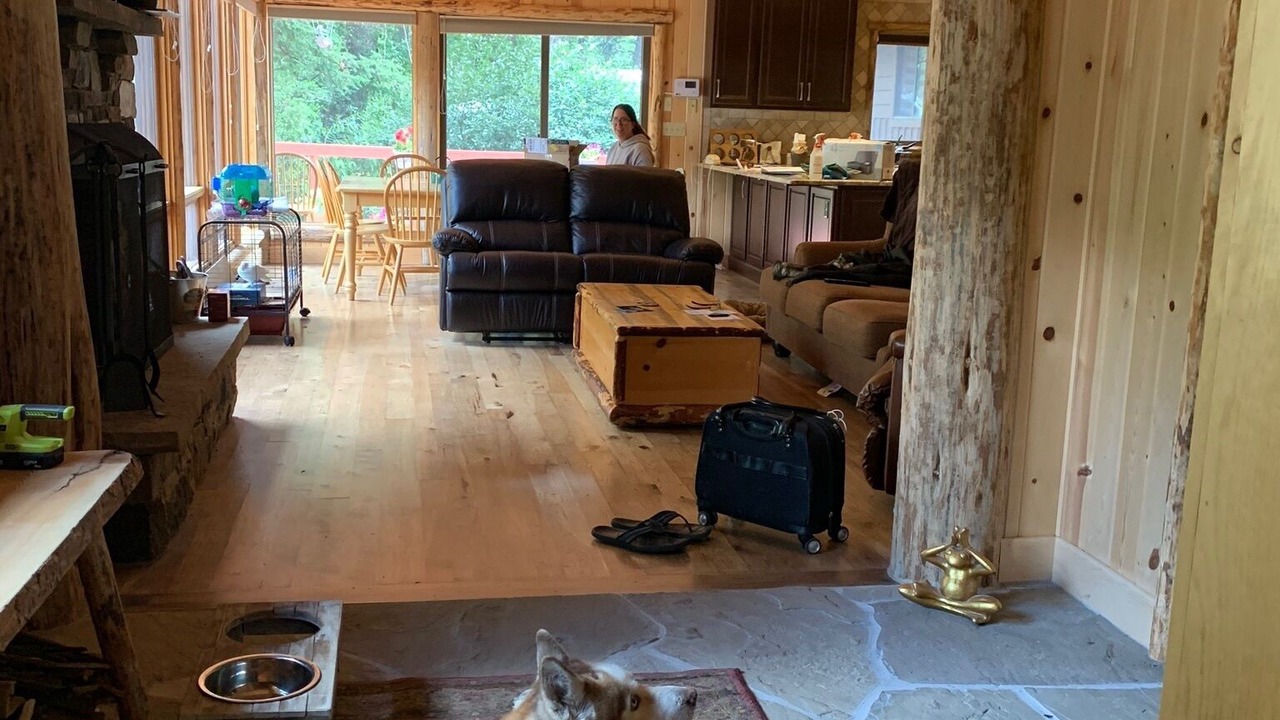 Photo of Livingroom in Gallatin Gateway