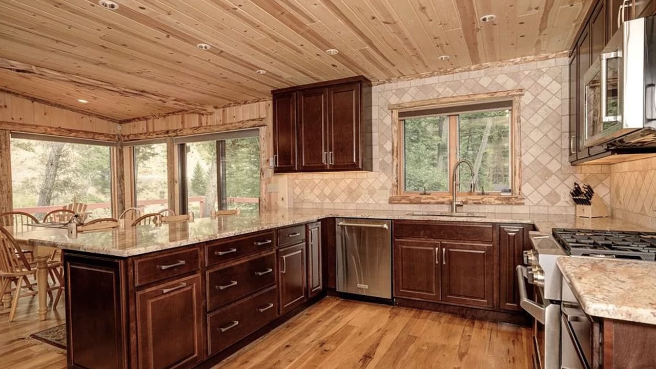 Photo of Kitchen in Gallatin Gateway