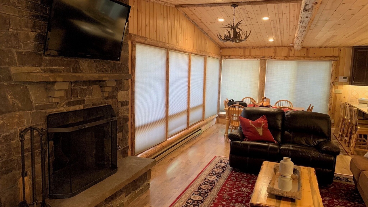 Photo of Livingroom in Gallatin Gateway