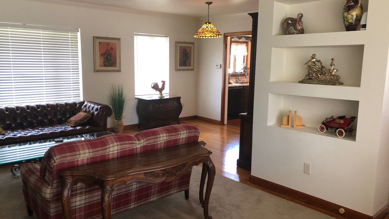 Photo of Livingroom in Weirton