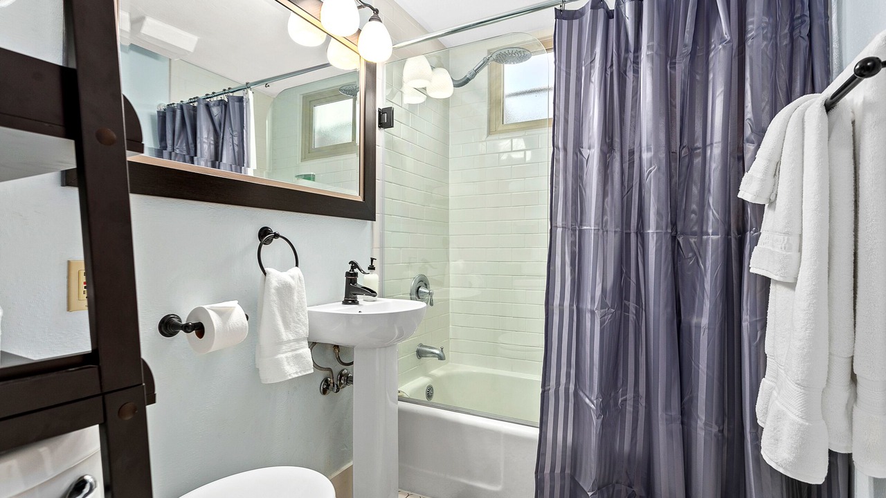 Photo of Bathroom in North End