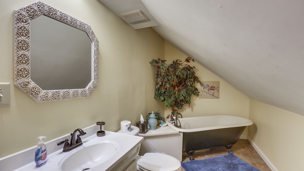 Photo of Bathroom in Shelby
