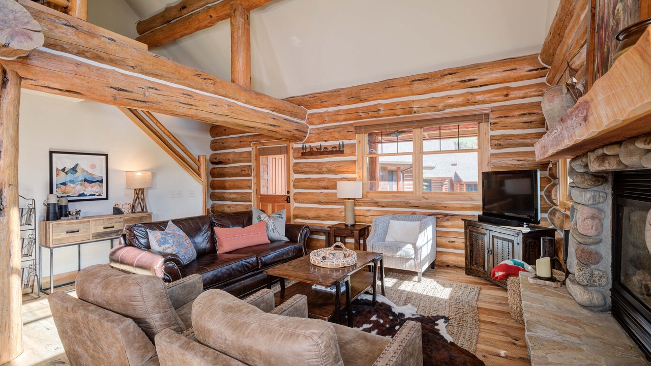 Photo of Livingroom in Powder Ridge