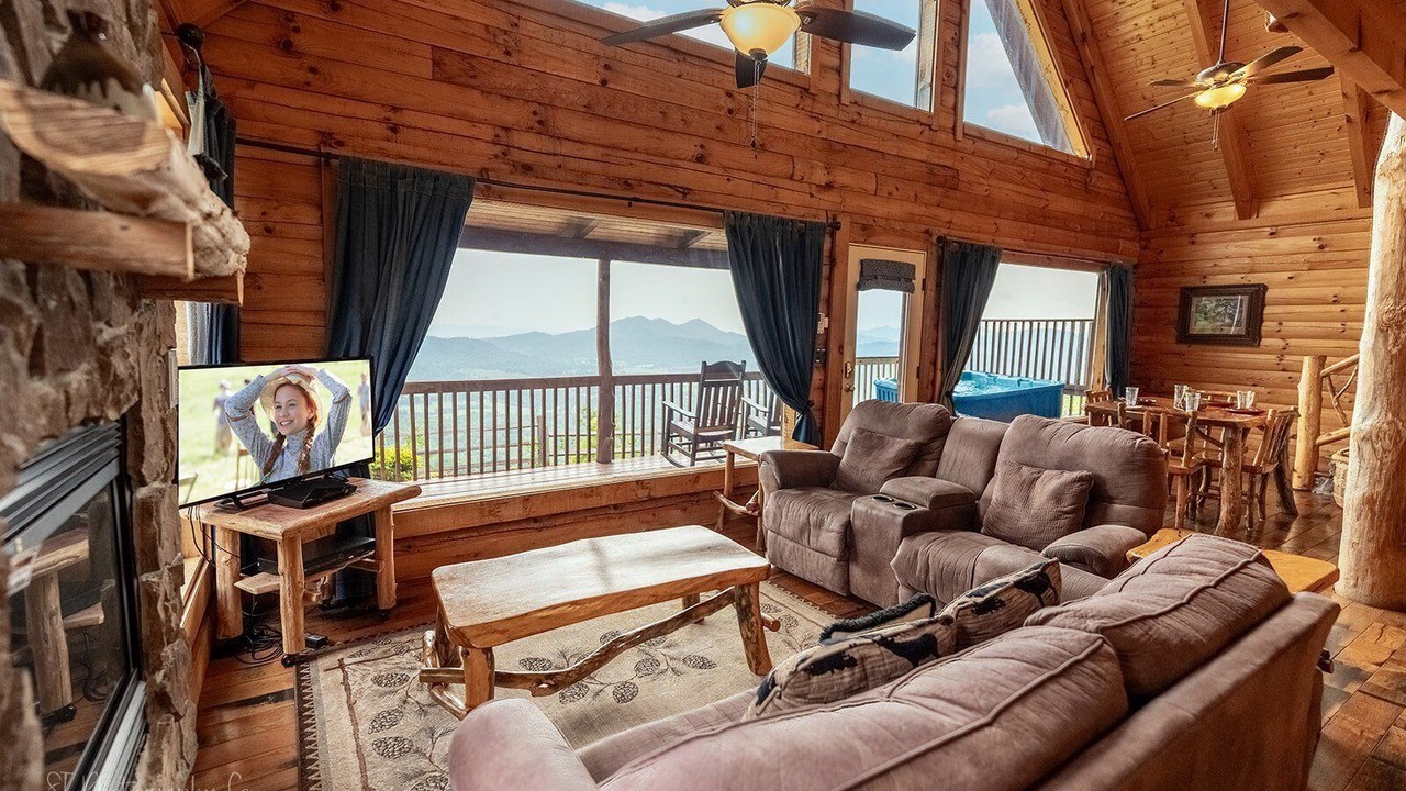 Photo of Livingroom in Smoky Mountains