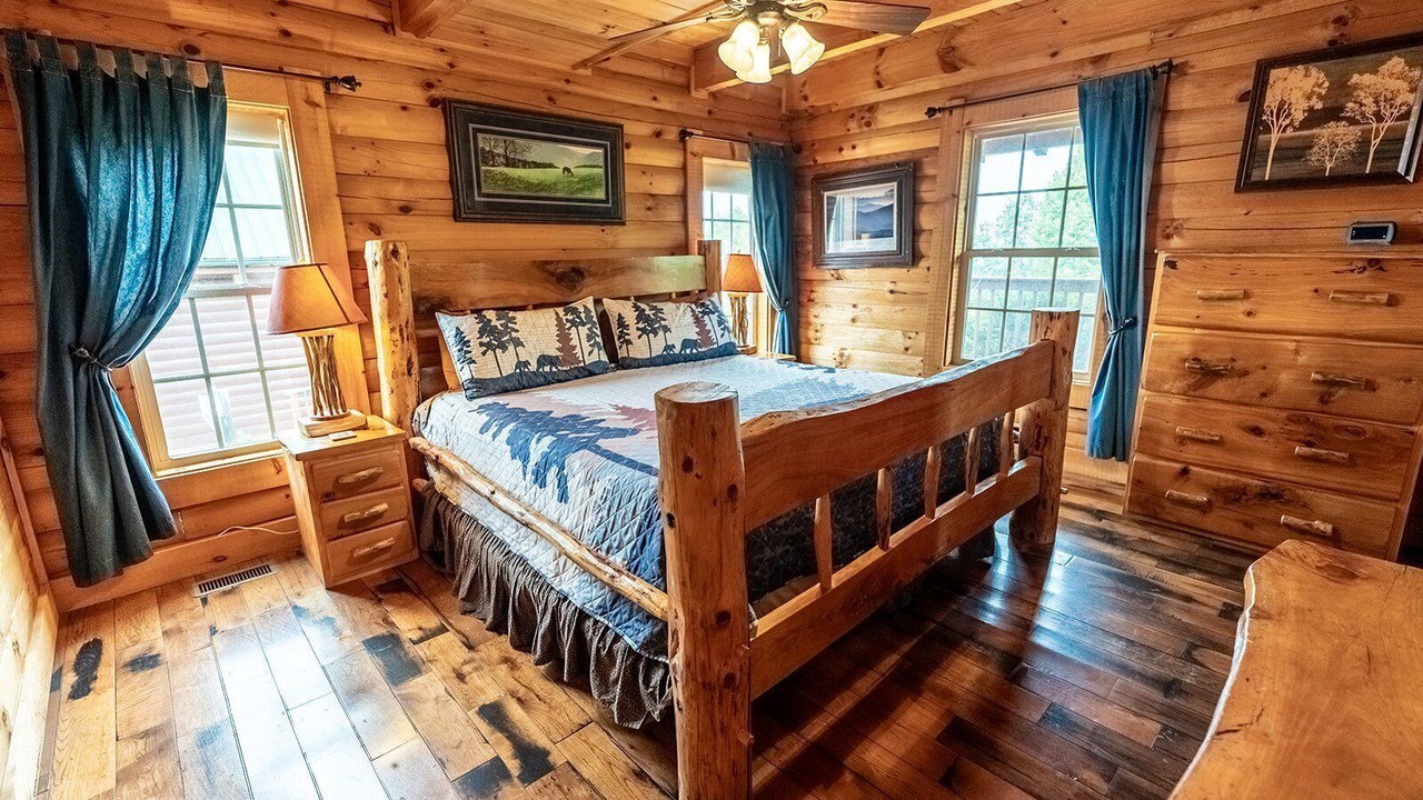 Photo of Bedroom in Smoky Mountains